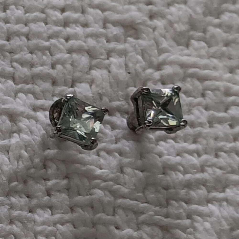 Square fashion quartz stud earrings